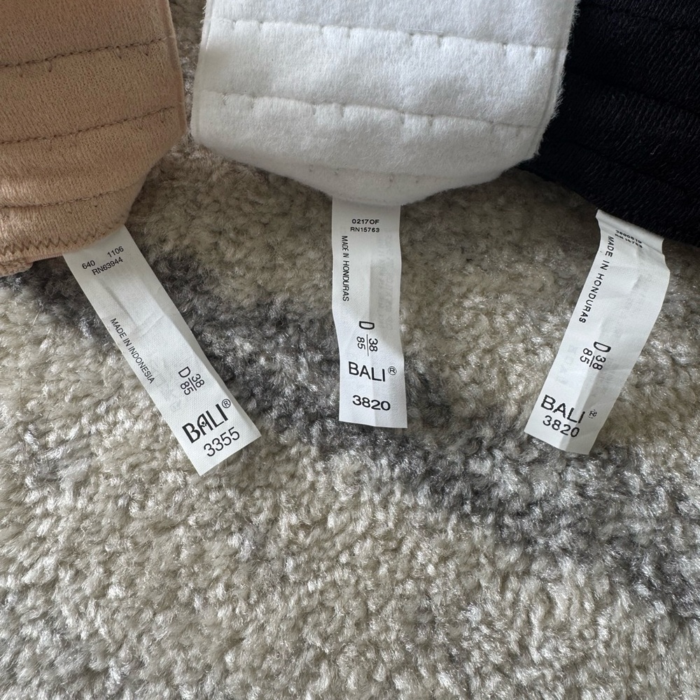 Bali bra NWT bundle - Picture 11 of 13